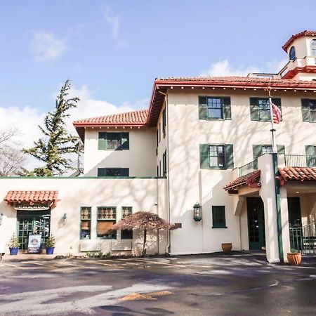 Columbia Gorge Hotel & Spa Hood River Bagian luar foto