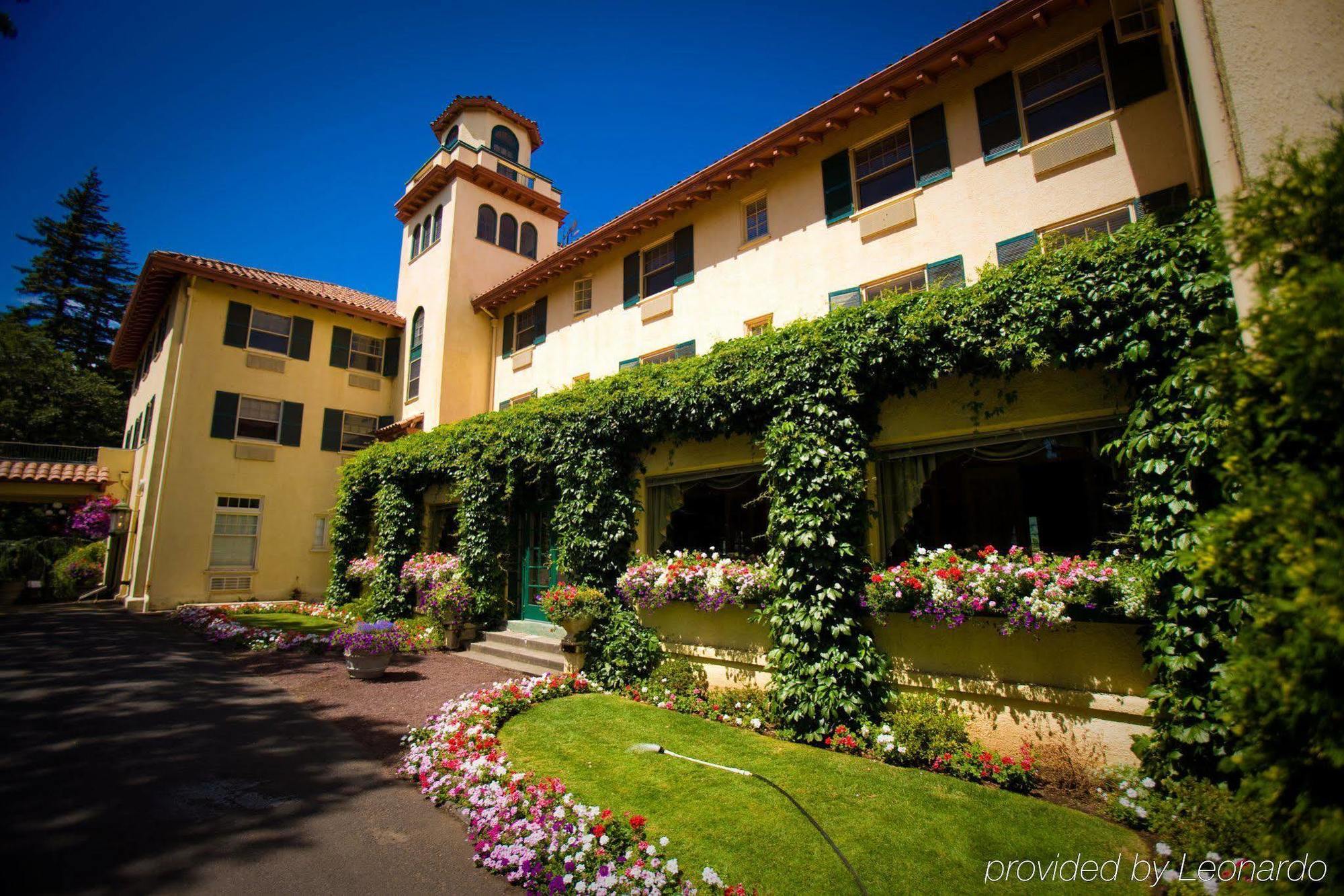Columbia Gorge Hotel & Spa Hood River Bagian luar foto
