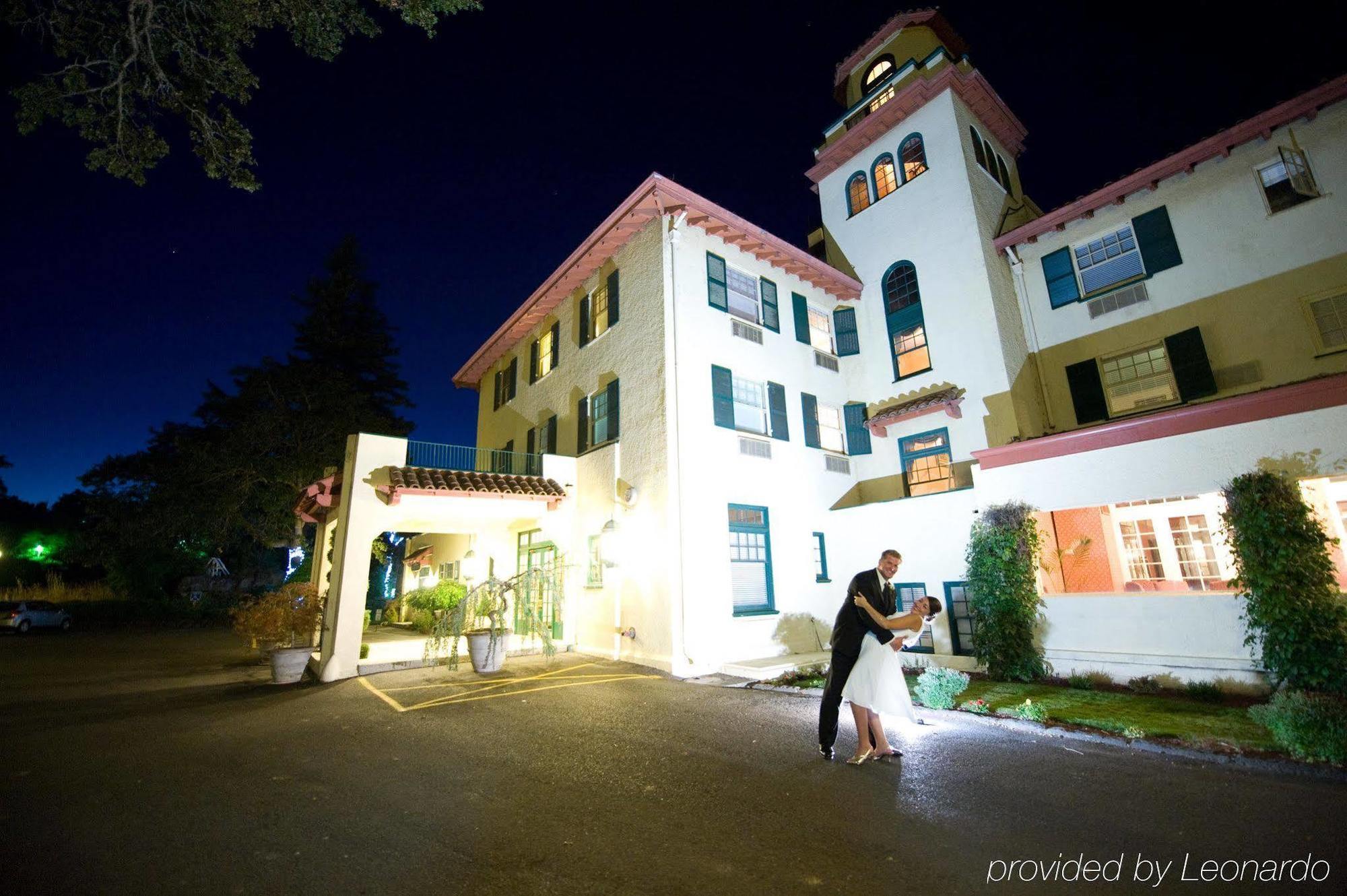 Columbia Gorge Hotel & Spa Hood River Bagian luar foto