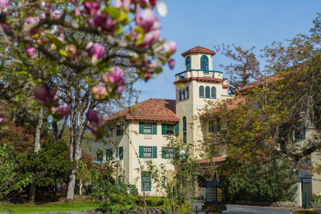 Columbia Gorge Hotel & Spa Hood River Bagian luar foto